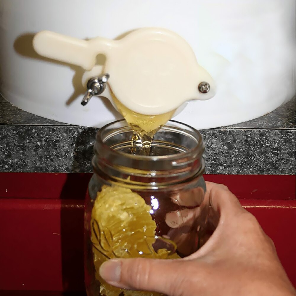 Bee Honey Tap Gate Valve Extractor Bottling Honey Extractor Machine 4 Colors Hive Equipments Beekeeping Tools