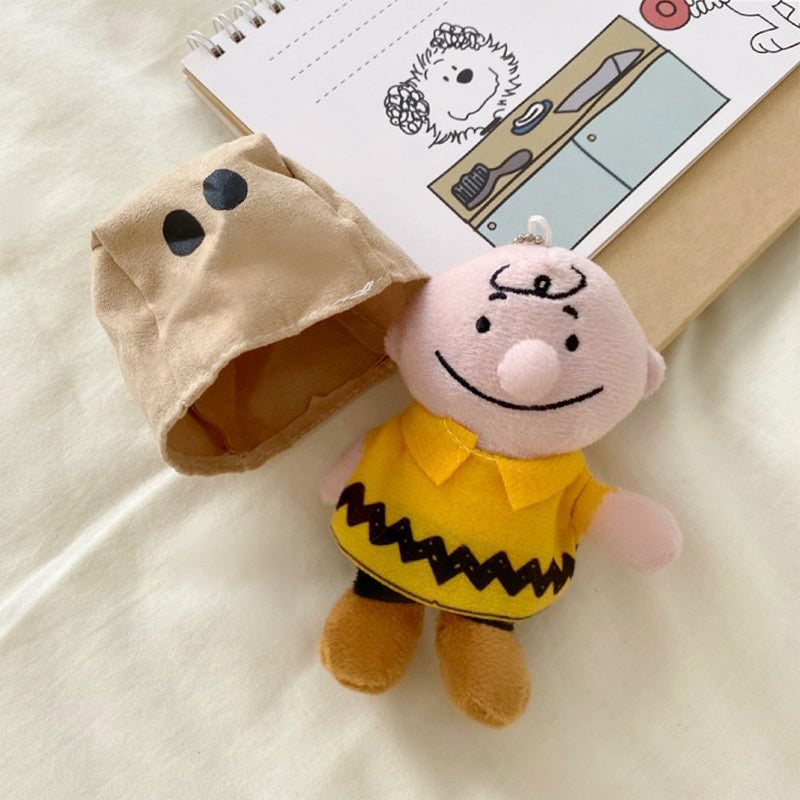 Japanese Style Cute Cartoon Paper Bag Pullover Snoopy Charlie Handbag Pendant Doll Doll Ornaments Pendant Gift