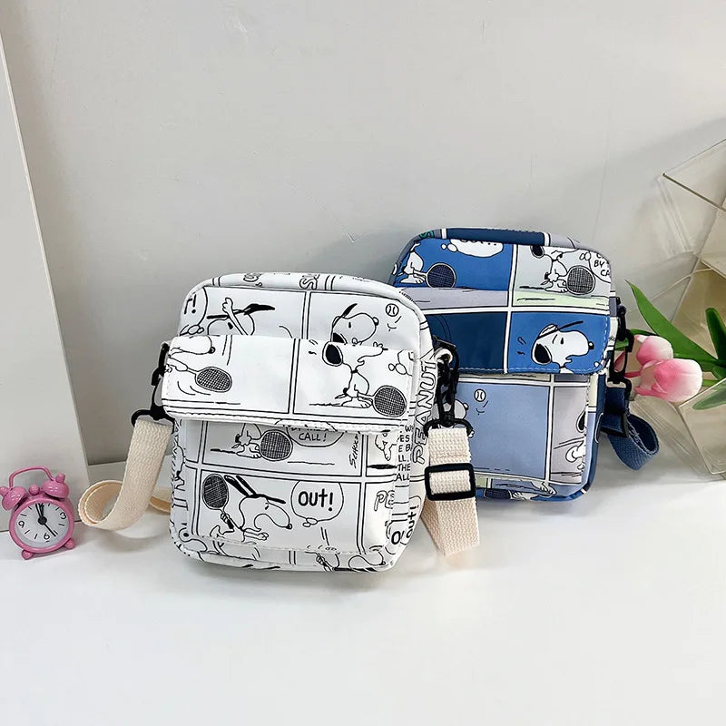 In the spring of 2024, the new cartoon corner creature Snoop shoulder diagonal handbag is in stock.