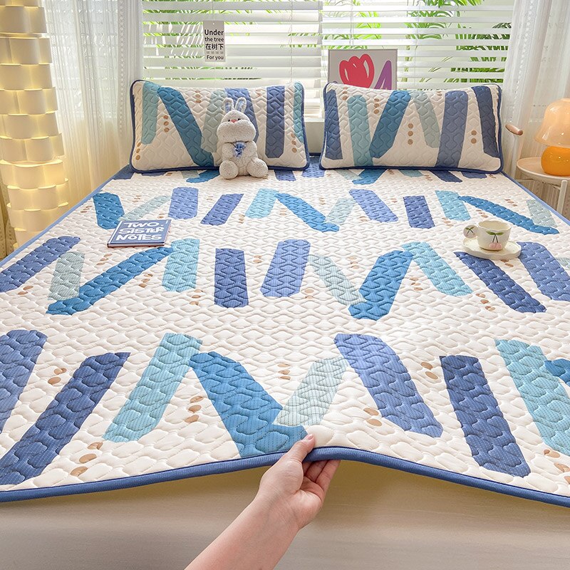 Natural Latex Thick Cooling Mat for Summer Cool Feeling Rayon Matress Pad Soft Air-Permeable Cold Summer Mat for Bed Sheet Set