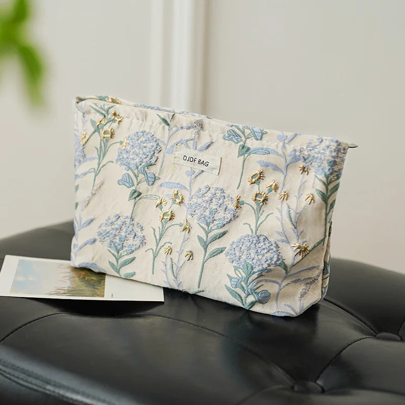 DJDF Women's Cosmetic Bag Green Seaweed Skincare Products Large Capacity Storage Bag Portable Travel Toiletry Bag Coin Purse