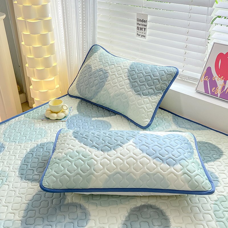 Natural Latex Thick Cooling Mat for Summer Cool Feeling Rayon Matress Pad Soft Air-Permeable Cold Summer Mat for Bed Sheet Set