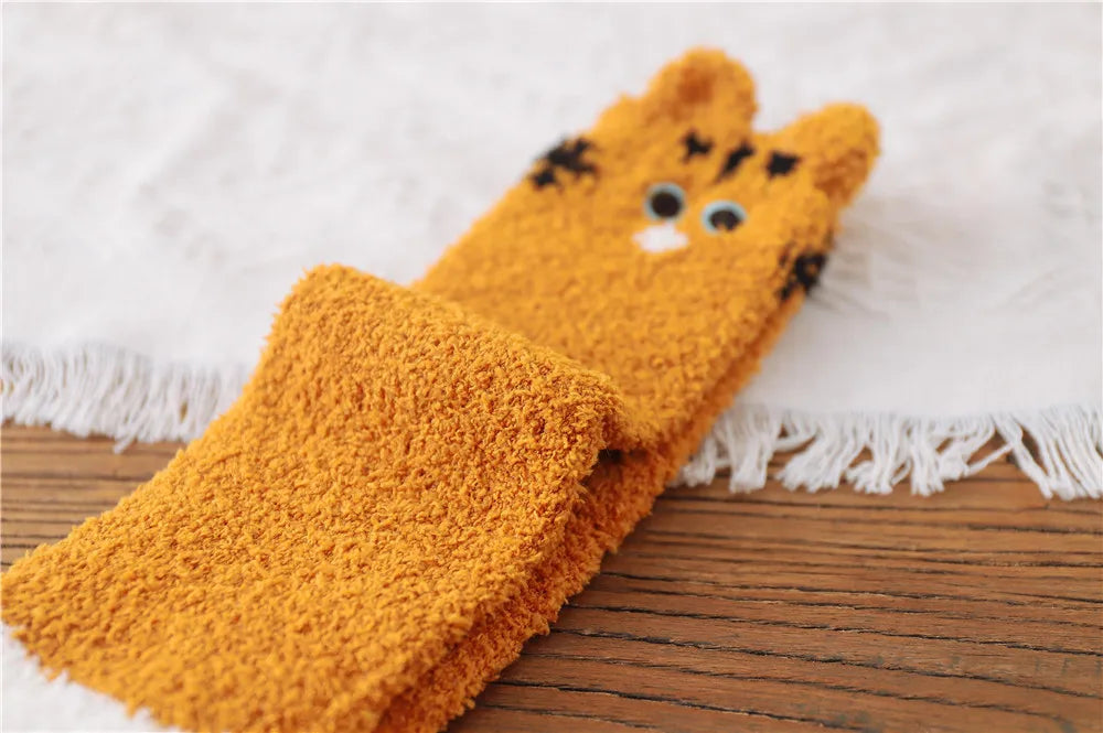 5 Pairs New Three-dimensional Ear Embroidery Cat Claw Coral Fleece Socks Cartoon Cat Confinement Warm Women Sleeping Socks