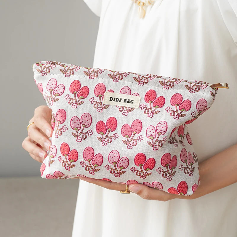 DJDF Women's Cosmetic Bag Green Seaweed Skincare Products Large Capacity Storage Bag Portable Travel Toiletry Bag Coin Purse
