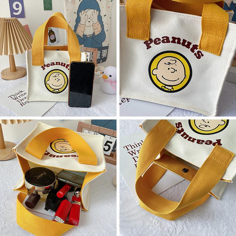 Snoopy Bag 2022 New Large Capacity Ladies Shoulder Handbag Kawaii Canvas Lunch Box Cartoon Cute Small Bag Trendy Fashion