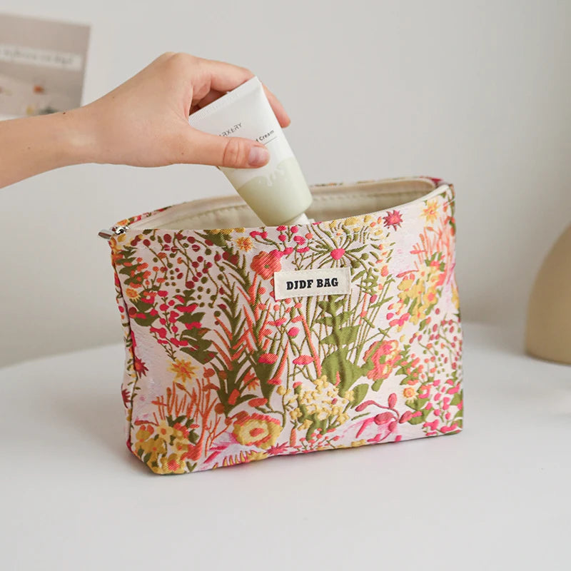 DJDF Women's Cosmetic Bag Green Seaweed Skincare Products Large Capacity Storage Bag Portable Travel Toiletry Bag Coin Purse