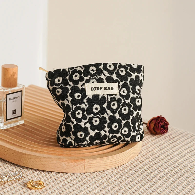DJDF Women's Cosmetic Bag Green Seaweed Skincare Products Large Capacity Storage Bag Portable Travel Toiletry Bag Coin Purse