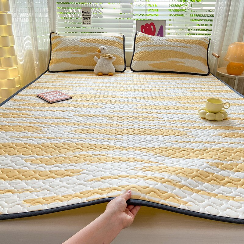 Natural Latex Thick Cooling Mat for Summer Cool Feeling Rayon Matress Pad Soft Air-Permeable Cold Summer Mat for Bed Sheet Set