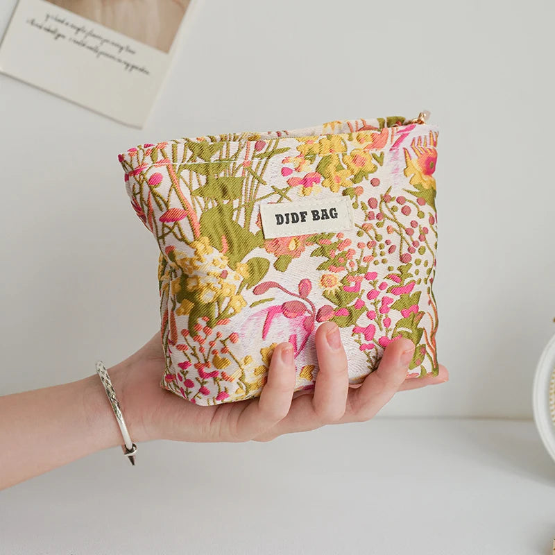DJDF Women's Cosmetic Bag Green Seaweed Skincare Products Large Capacity Storage Bag Portable Travel Toiletry Bag Coin Purse