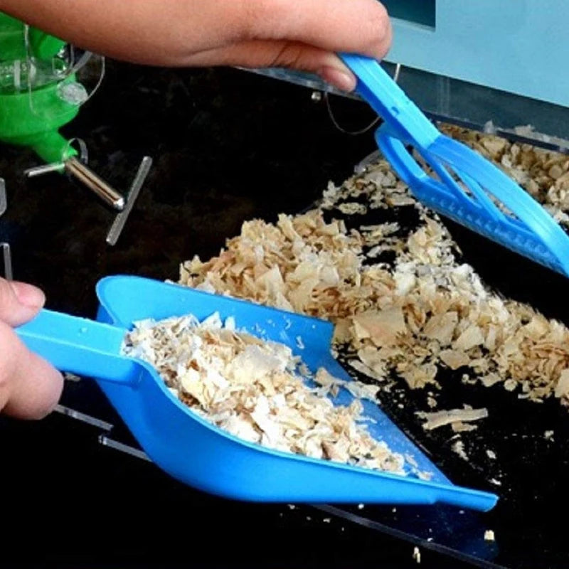 Mini Dust Pan and Brush Set for Guinea Pig Toys, Hamster Cleaner Hedgehog Supplies, Small Broom and Dust Dust for