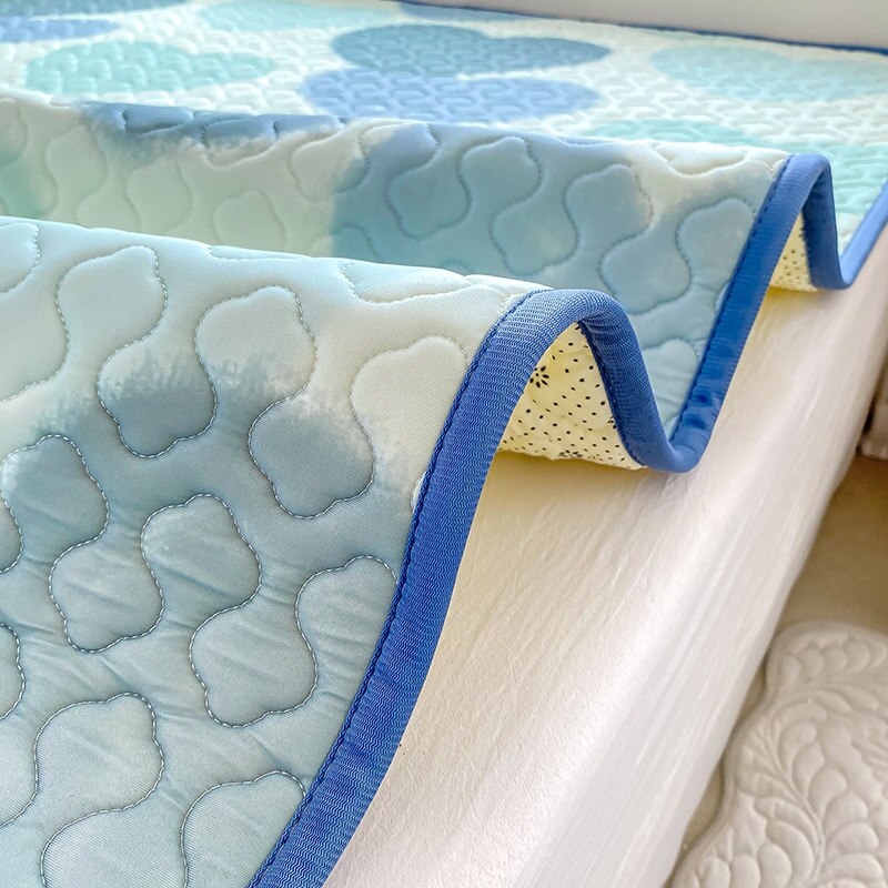 Natural Latex Thick Cooling Mat for Summer Cool Feeling Rayon Matress Pad Soft Air-Permeable Cold Summer Mat for Bed Sheet Set