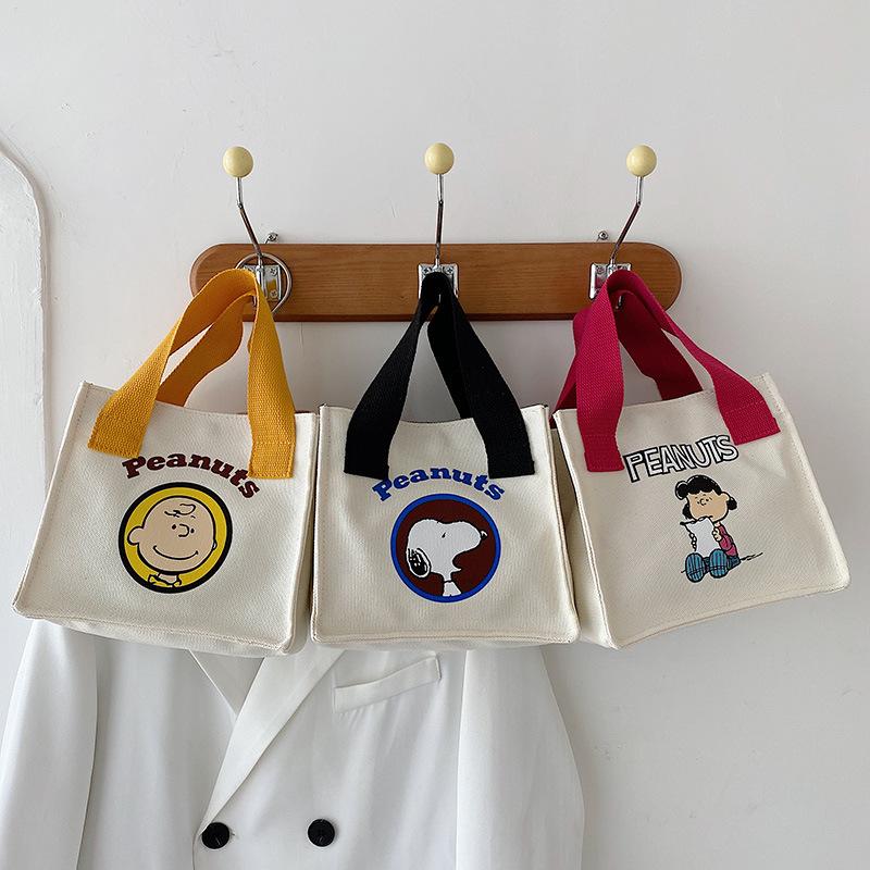 Snoopy Bag 2022 New Large Capacity Ladies Shoulder Handbag Kawaii Canvas Lunch Box Cartoon Cute Small Bag Trendy Fashion