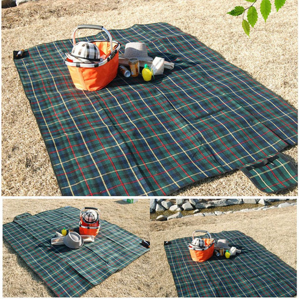 Folding Waterproof Plaid Blanket