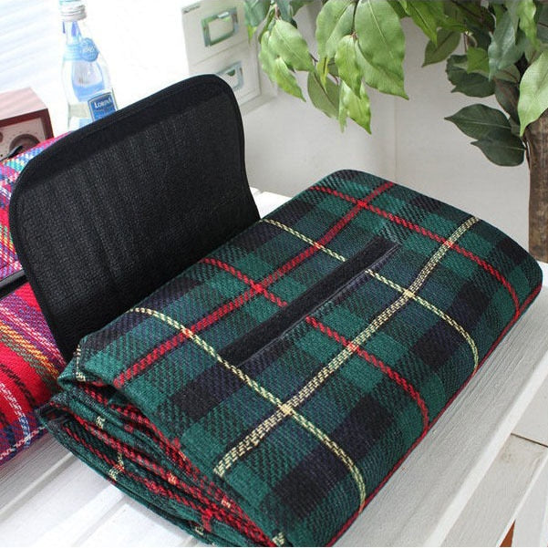 Folding Waterproof Plaid Blanket