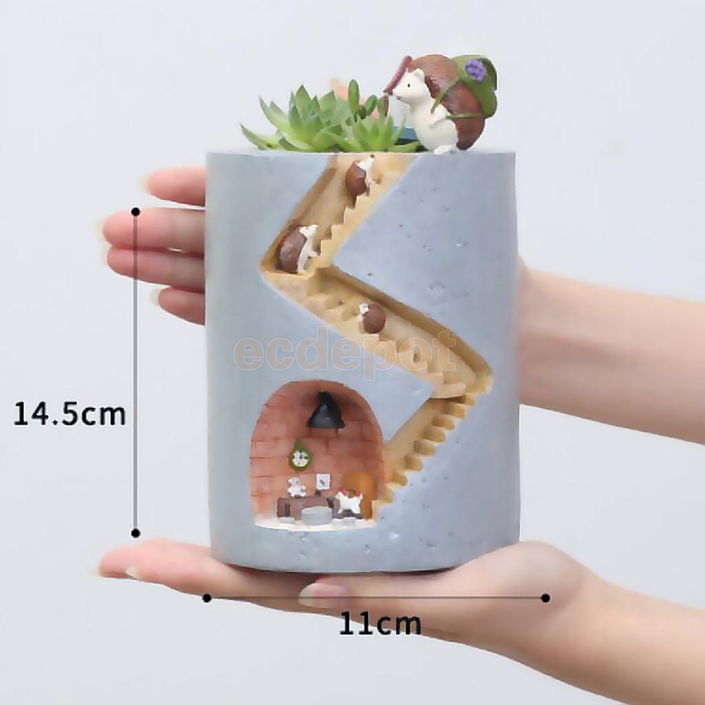 Rural Garden flower pot -Hedgehog Design